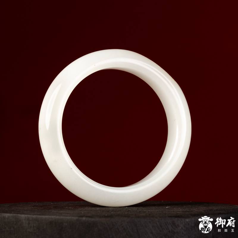 Natural Hetian jade bangle from Xinjiang